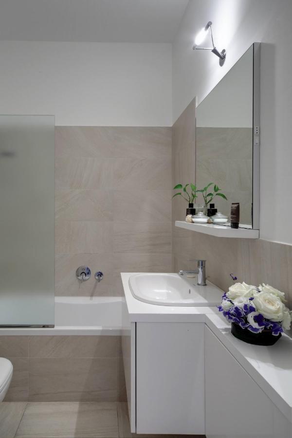 Contempora Apartments - Elvezia 8 - E22 Мілан Екстер'єр фото